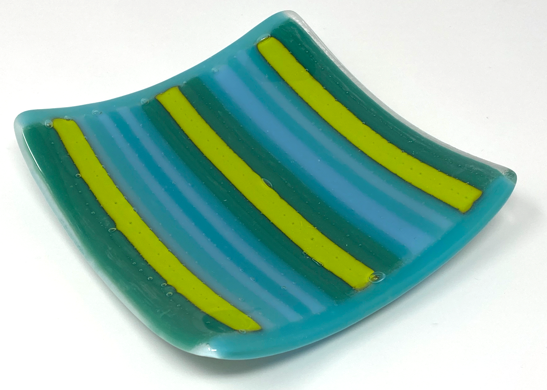 green blue plate